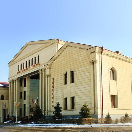 Armenian Royal Palace Erevan Exterior foto